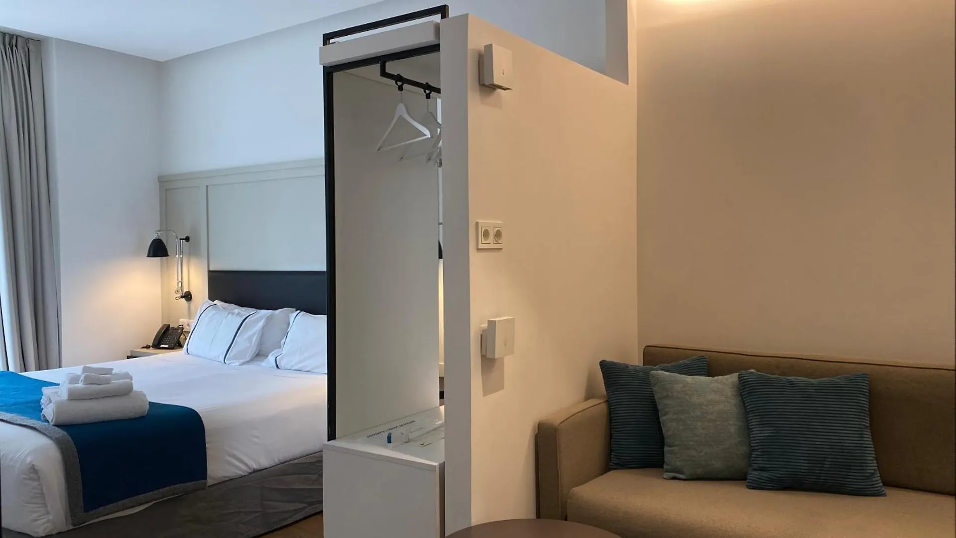 Hotel Sansebay San Sebastián 3*,  Španělsko